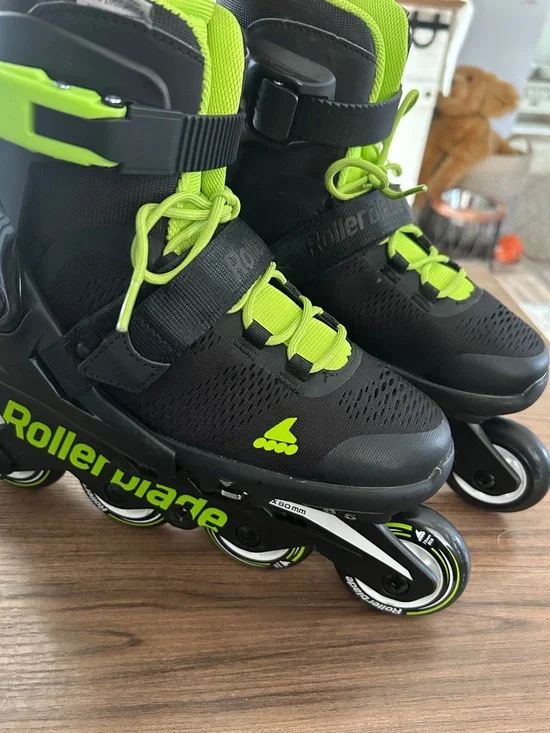 Rollerblade Microblade Inline Skate for Boys Adj. Size 5-8 - Picture 7 of 9